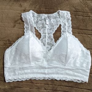 2X white lace bralette